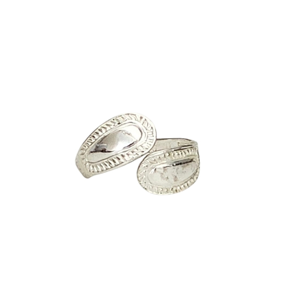 Elegant 925 Sterling Silver Women's Ring
